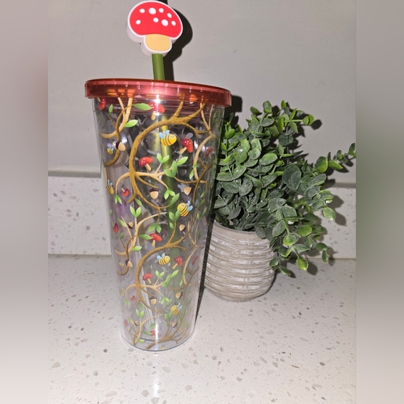 Winnie the Pooh Red Tumbler with Straw - Picture 7 of 10